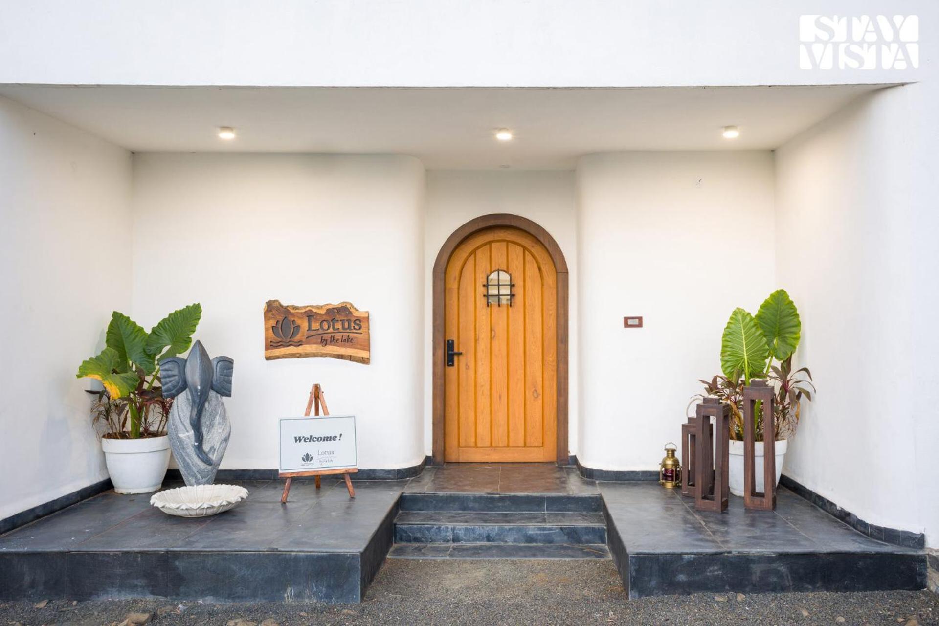 Stayvista At Lotus By The Lake With Pool, Bbq & Lawn Indore Luaran gambar